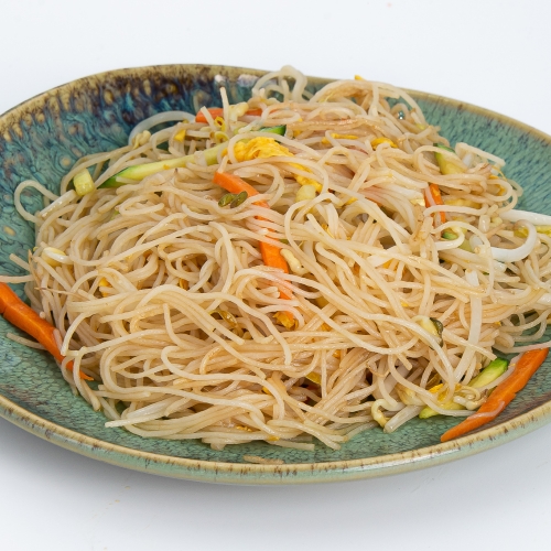 200 SPAGHETTI DI RISO CON VERDURE E UOVA