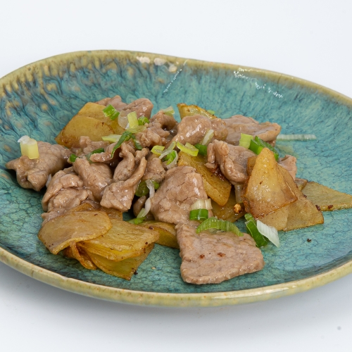 225 VITELLO CON PATATE 225 VITELLO CON PATATE